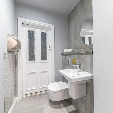 בית נופש The Eyrie קזיק